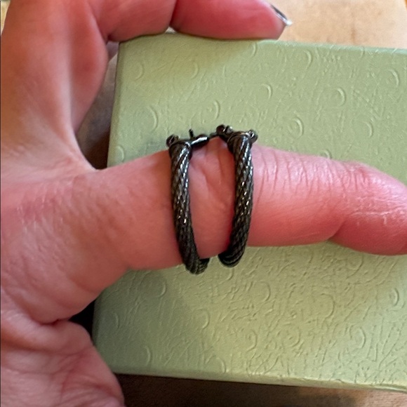 Judith Ripka dark, gray sterling silver Hoop Earrings. - Picture 2 of 4